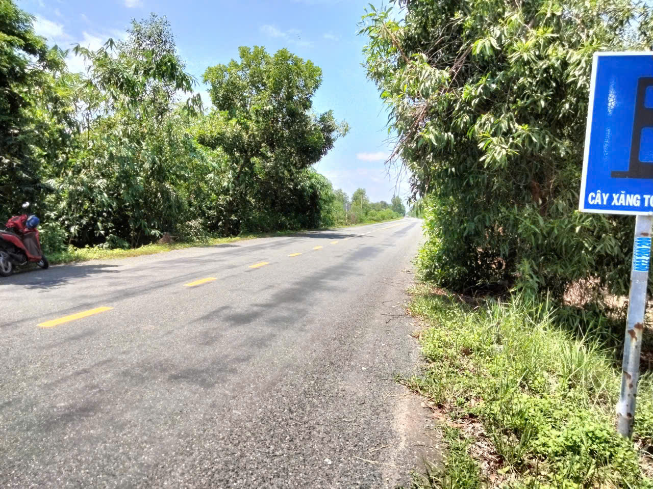 ban-dat-mat-tien-duong-818-binh-hoa-nam