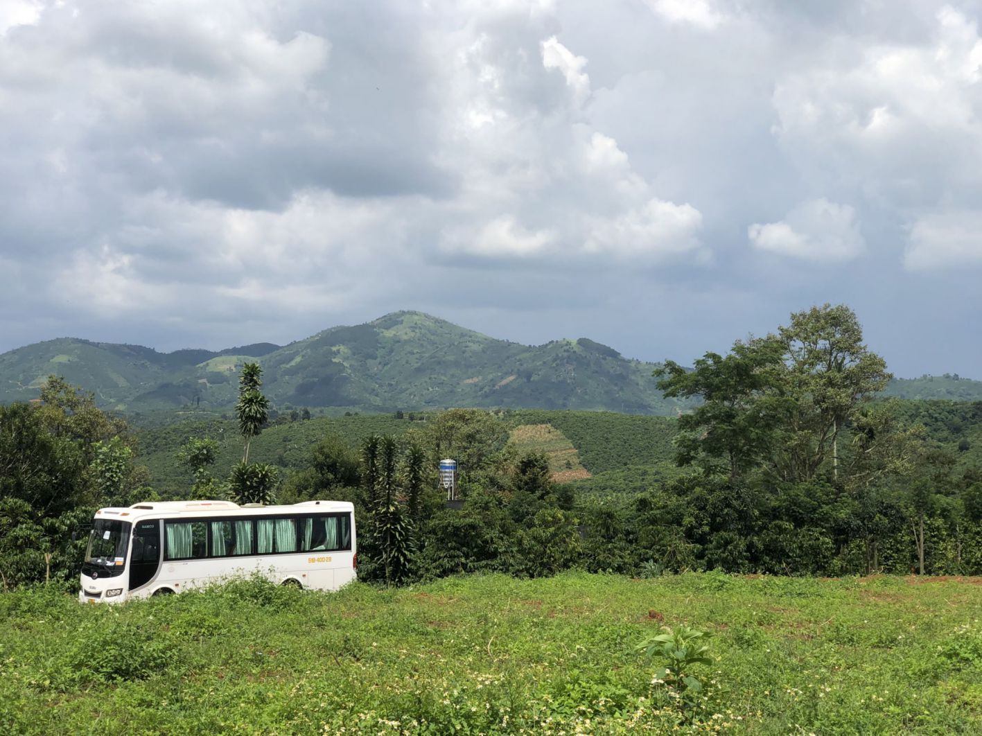 hinh-anh-thuc-te-doi-mo-sky-view-bao-loc